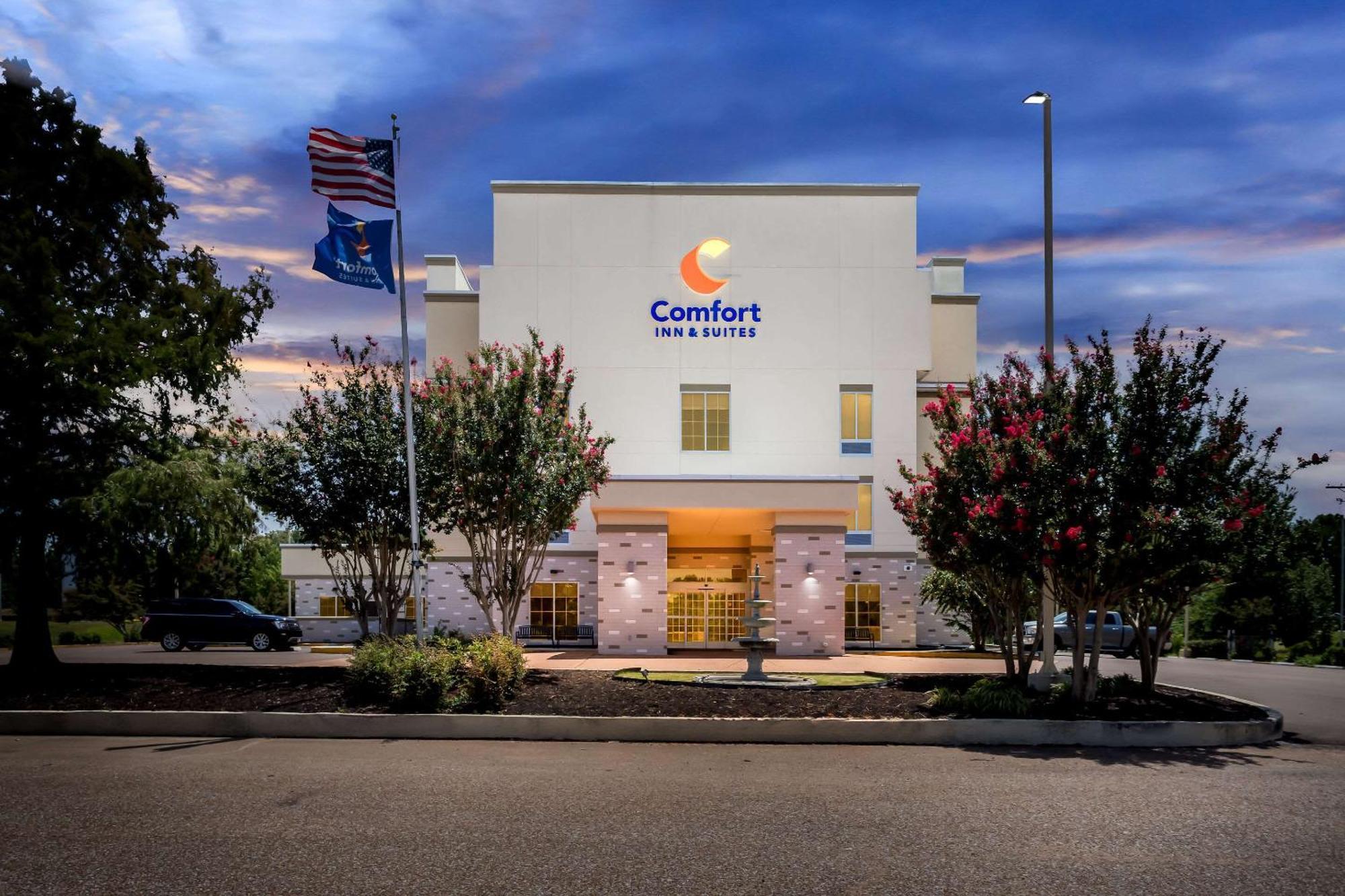 Comfort Inn & Suites Гренада Экстерьер фото