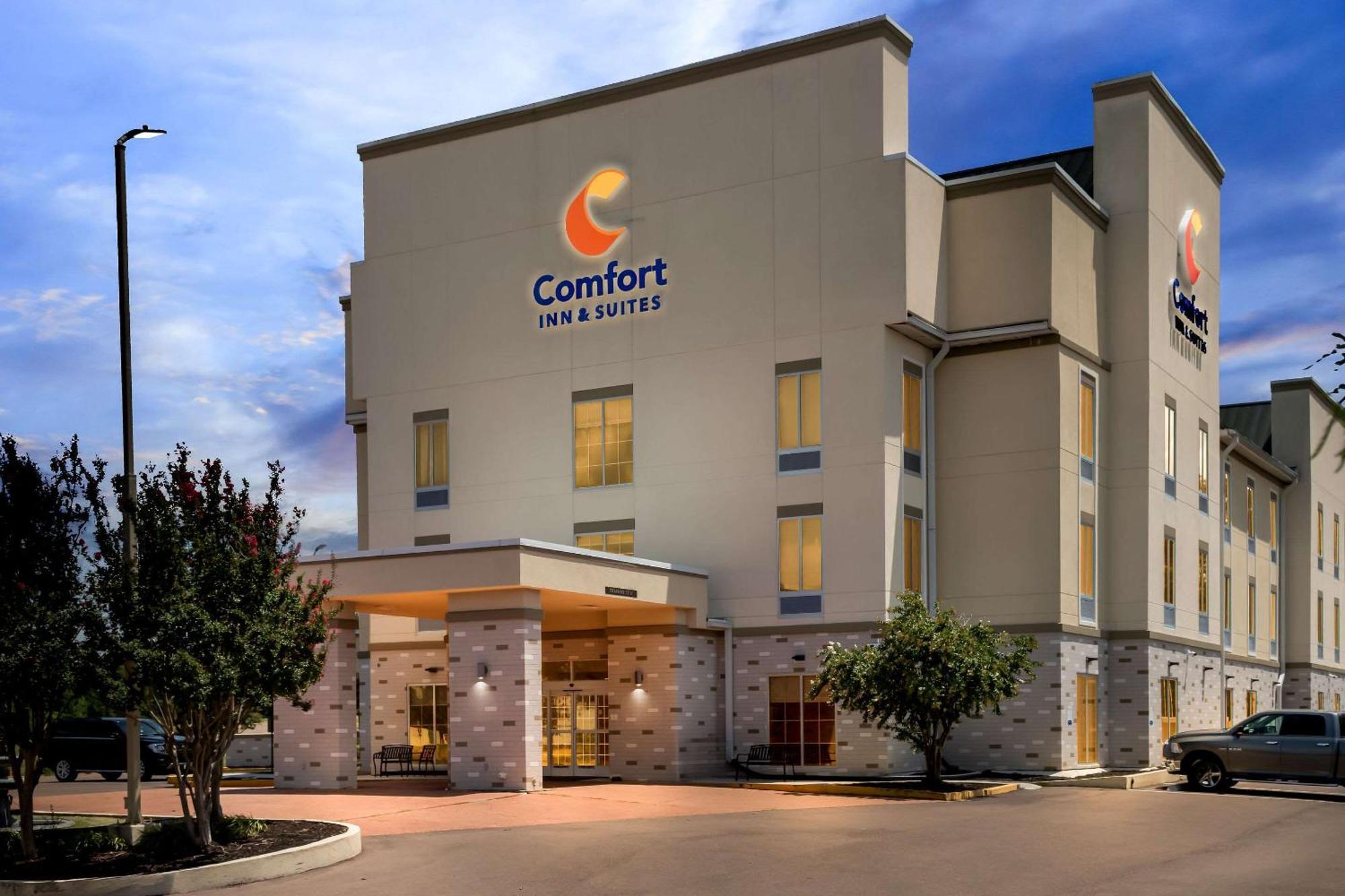 Comfort Inn & Suites Гренада Экстерьер фото
